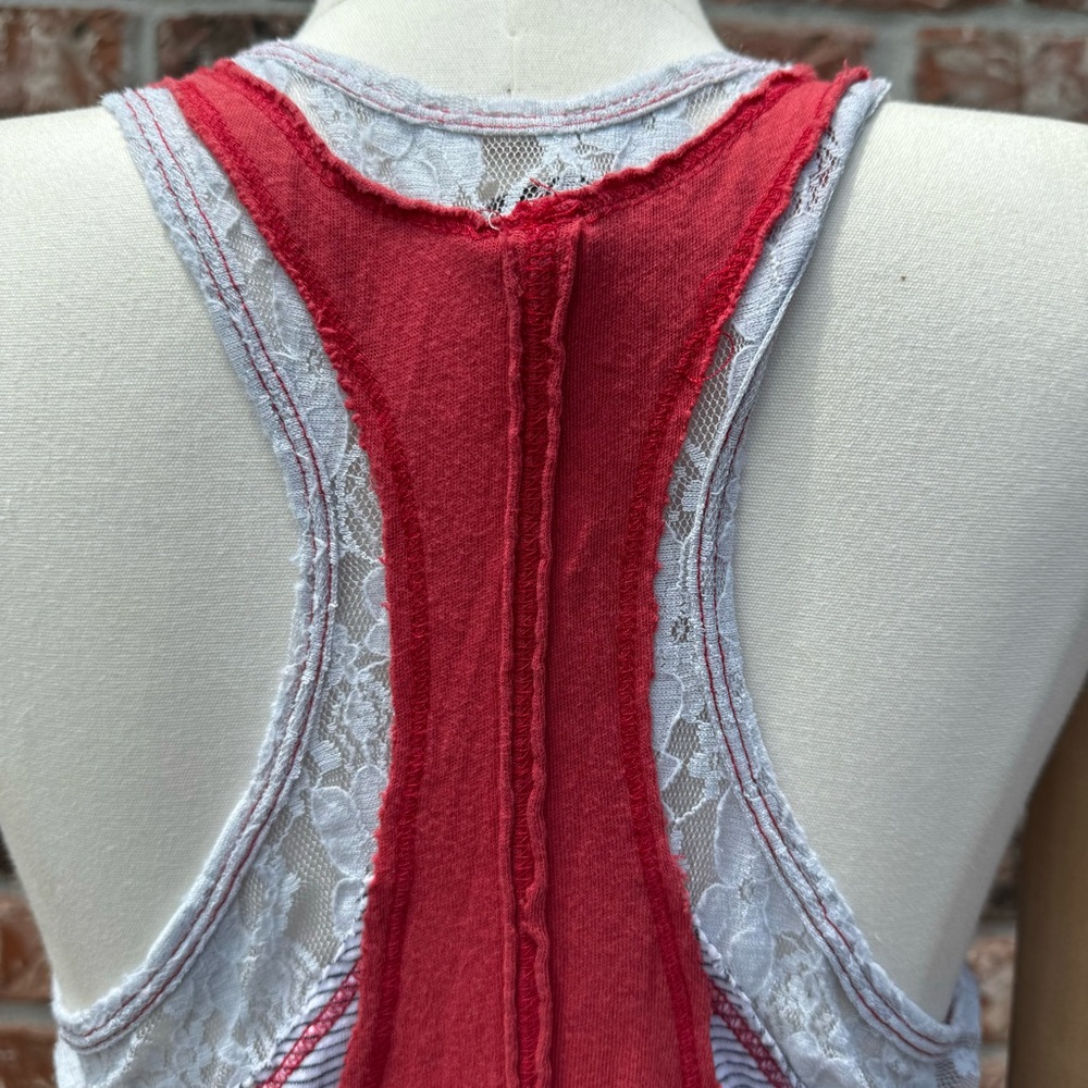 Free People We the Free Indonesia layered red top w/lace & stripes / XS / EUC - Picture 11 of 17